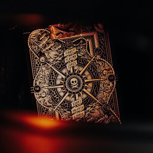 Theory11 Piracy Speelkaarten – Goud & Zilver Folie, Luxe Design, Perfect Voor Verzamelaars En Goochelaars